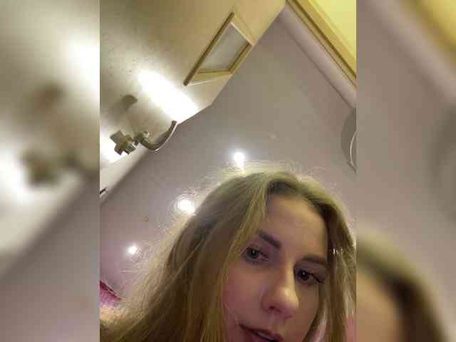 VikkiExtraCheese