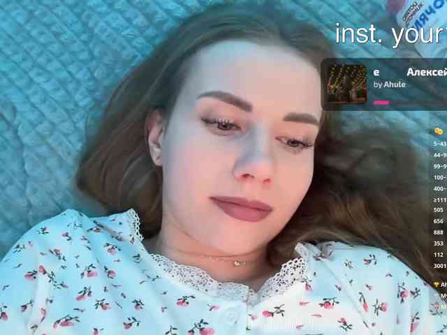VikkiExtraCheese webcam