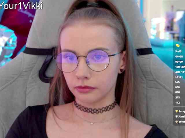 VikkiExtraCheese webcam