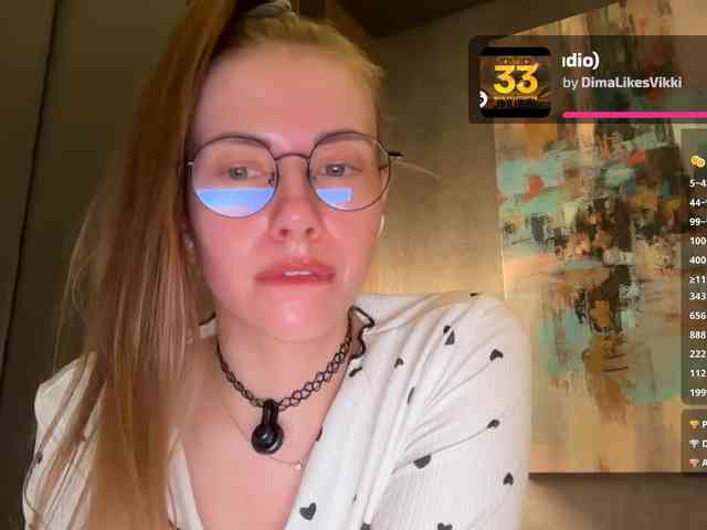 VikkiExtraCheese webcam