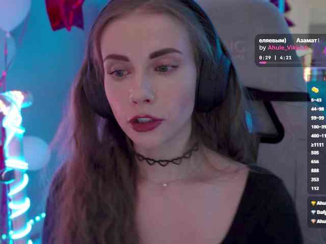 VikkiExtraCheese webcam