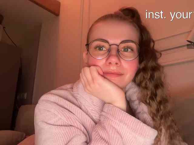 VikkiExtraCheese webcam