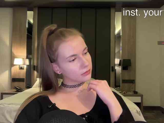 -VikkiL0vesCheese- Sex Cam Show