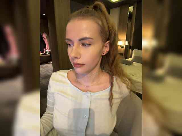 VikkiExtraCheese webcam