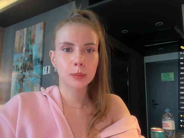 VikkiExtraCheese webcam