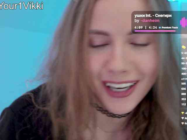VikkiExtraCheese webcam