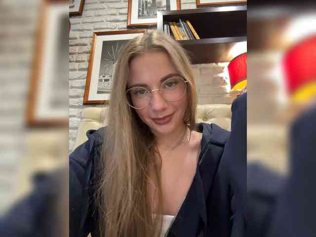 -VikkiL0vesCheese-