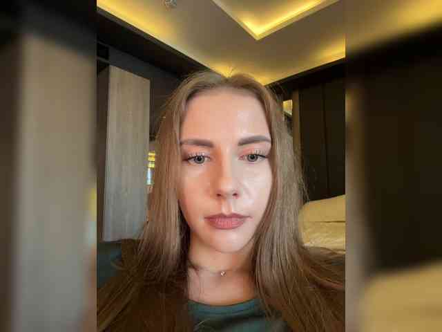 VikkiExtraCheese webcam