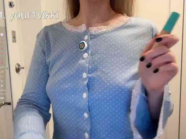 VikkiExtraCheese