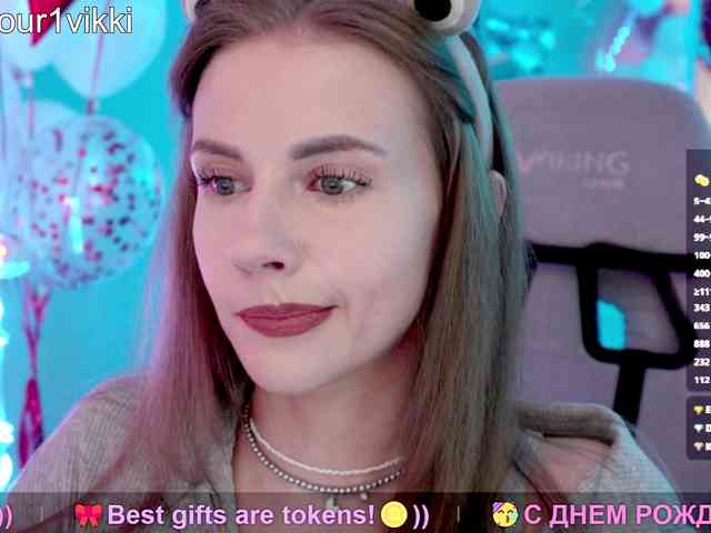 VikkiExtraCheese webcam