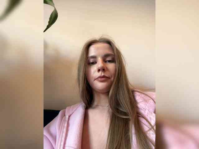 -VikkiL0vesCheese-
