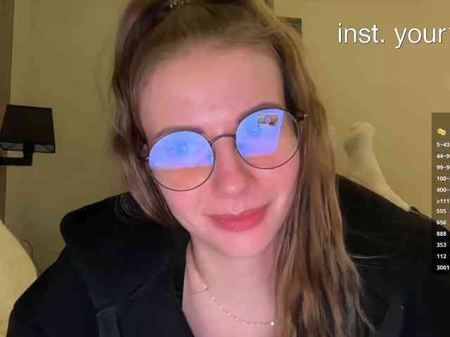 -VikkiL0vesCheese- Sex Cam Show