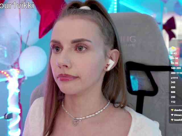 VikkiExtraCheese webcam