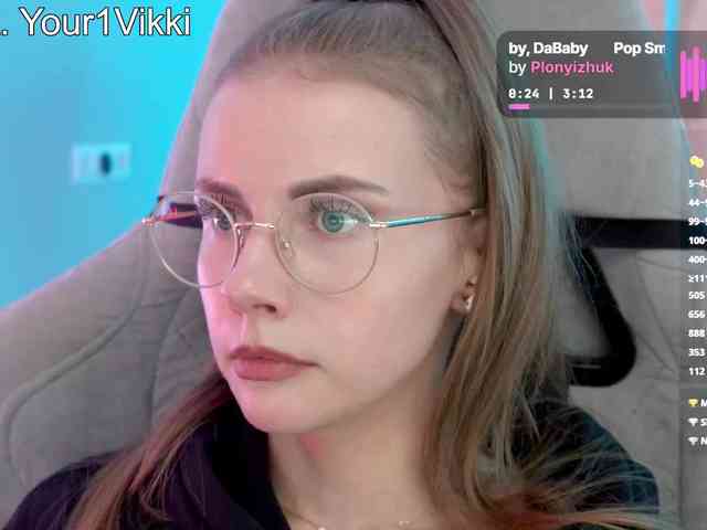 VikkiExtraCheese webcam