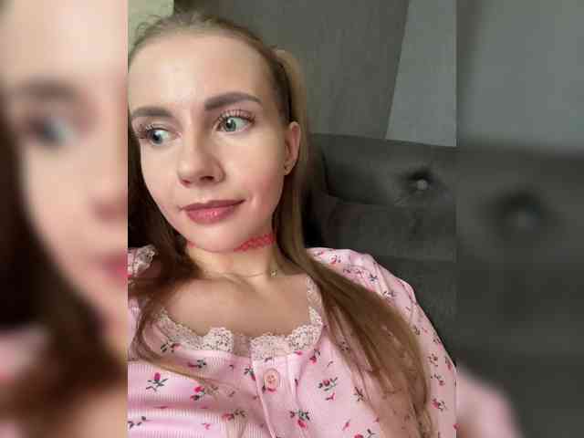 VikkiExtraCheese webcam