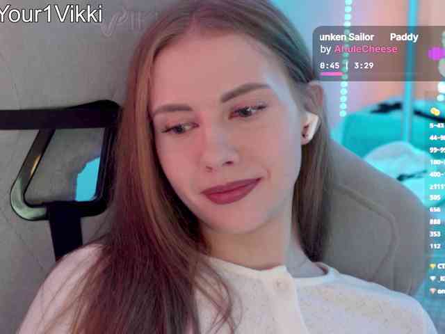 Модель: VikkiExtraCheese