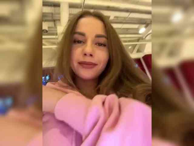VikkiExtraCheese