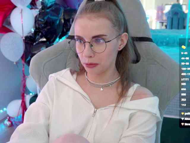 VikkiExtraCheese