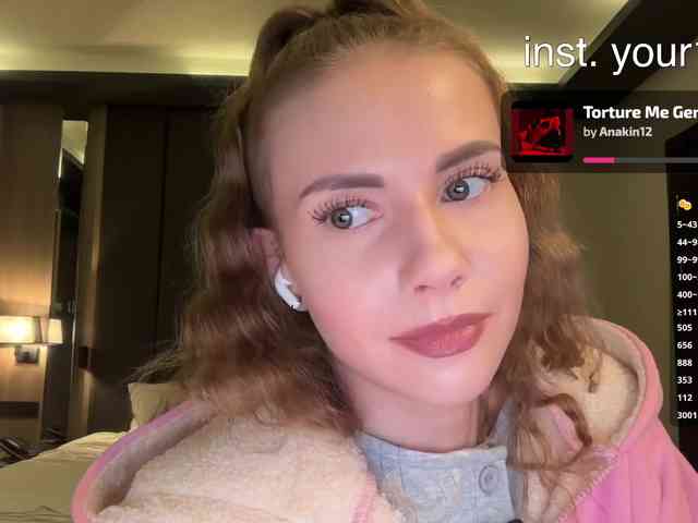 VikkiExtraCheese webcam