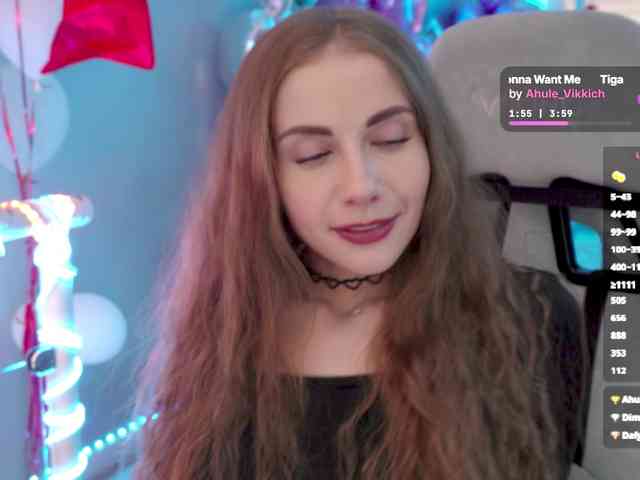 -VikkiL0vesChees... Live Webcam on BongaCams