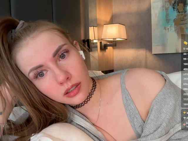 VikkiExtraCheese webcam