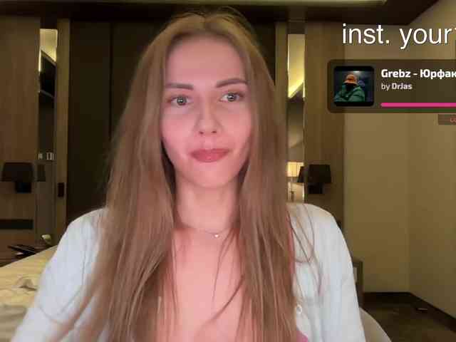 VikkiExtraCheese webcam