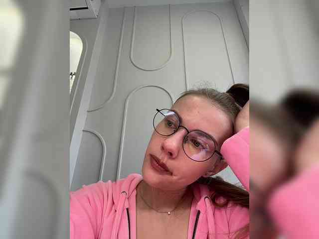 VikkiExtraCheese webcam