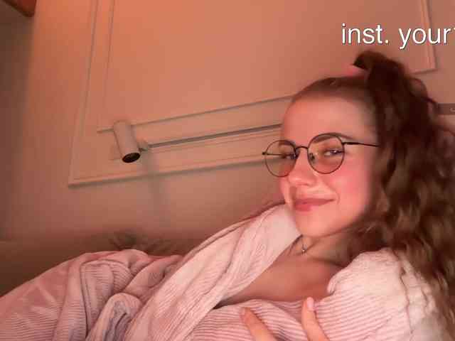 VikkiExtraCheese webcam