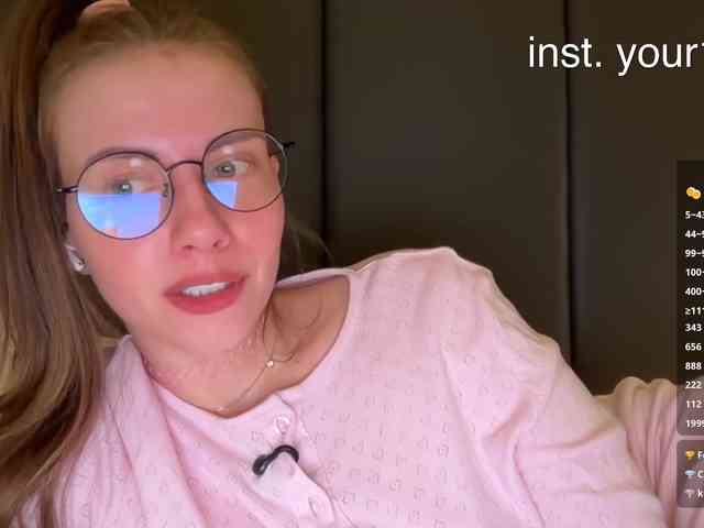 VikkiExtraCheese