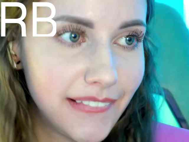 VikkiExtraCheese webcam
