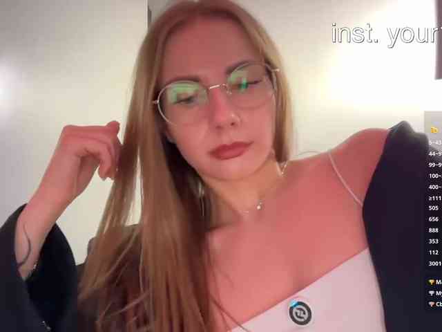 VikkiExtraCheese
