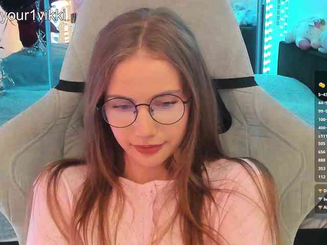 VikkiExtraCheese webcam