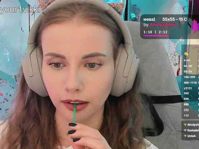 VikkiExtraCheese webcam