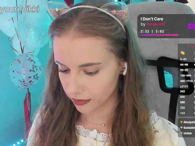 VikkiExtraCheese webcam