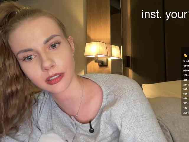 VikkiExtraCheese webcam