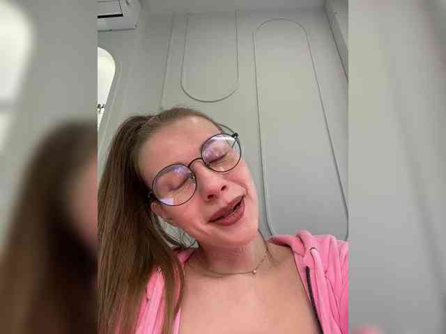 VikkiExtraCheese webcam