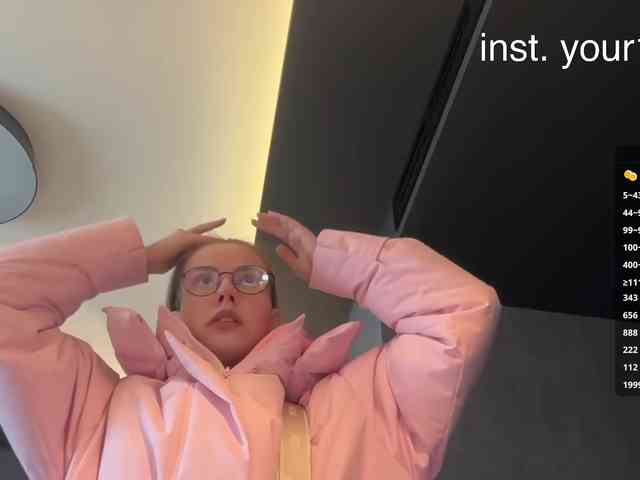 VikkiExtraCheese webcam