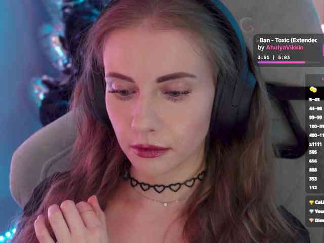 VikkiExtraCheese webcam