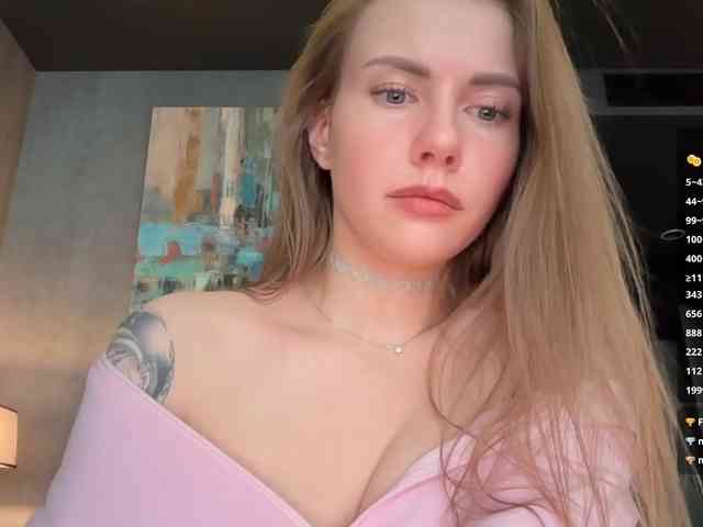 VikkiExtraCheese webcam