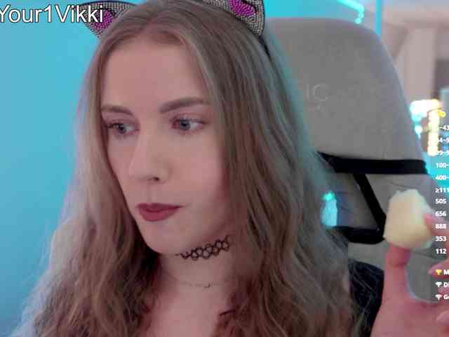 VikkiExtraCheese webcam