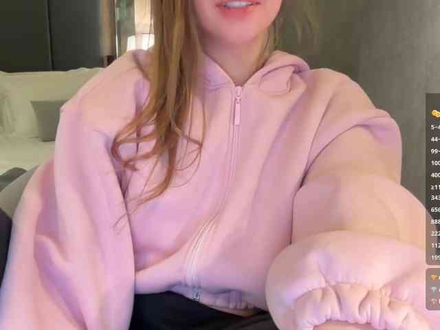 VikkiExtraCheese webcam