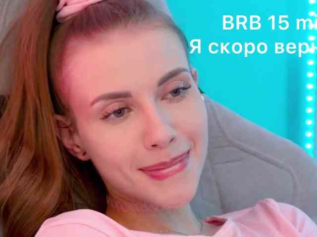 Model: VikkiExtraCheese