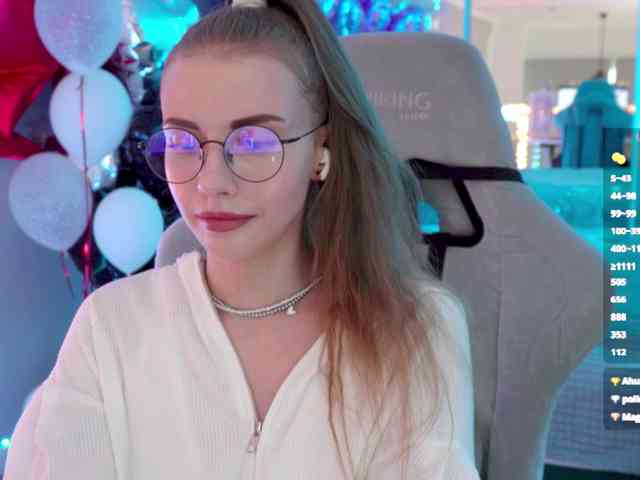VikkiExtraCheese