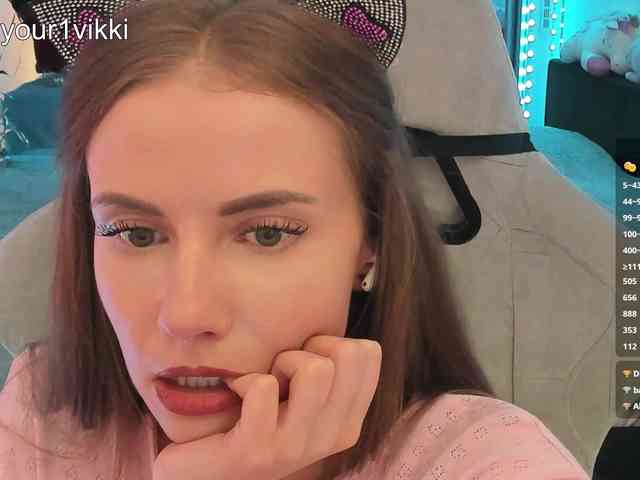 VikkiExtraCheese webcam