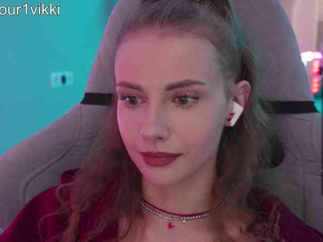 VikkiExtraCheese webcam