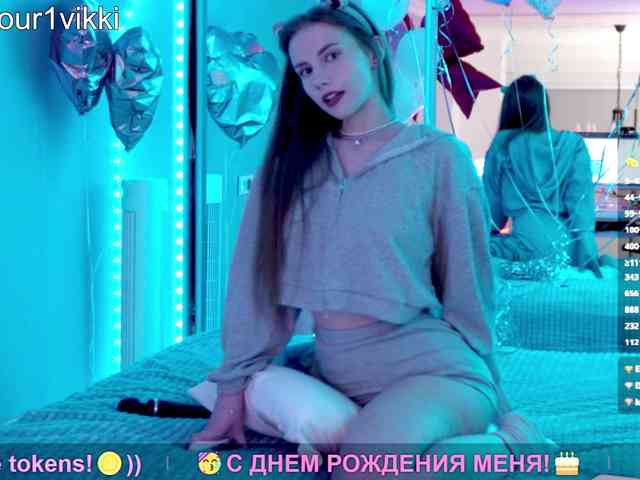 VikkiExtraCheese webcam