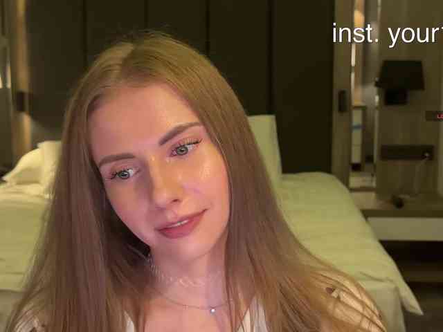VikkiExtraCheese webcam
