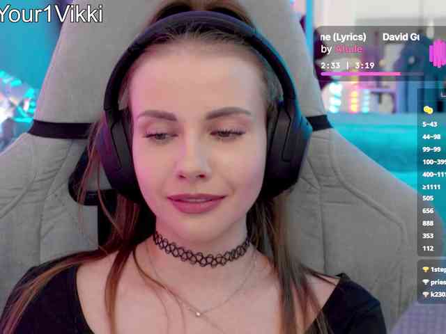 -VikkiL0vesCheese-