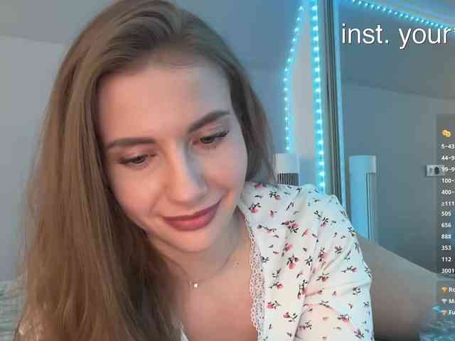VikkiExtraCheese webcam