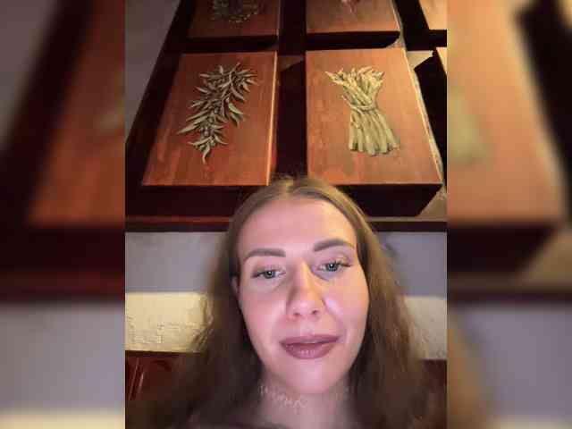 VikkiExtraCheese
